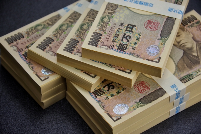お金
